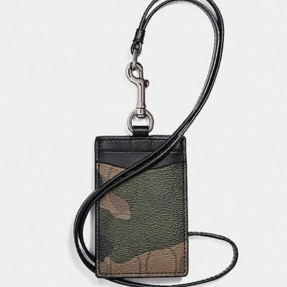 Coach Other - NWT Coach ID Lanyard Camo Credit Card Holder Case